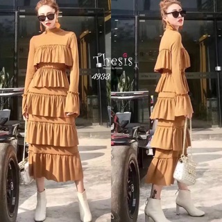เดรสผ้ายืดร่องนิ่มเนื้อดี แต่งระบายชั้นๆย้วยๆทั้งตัว
