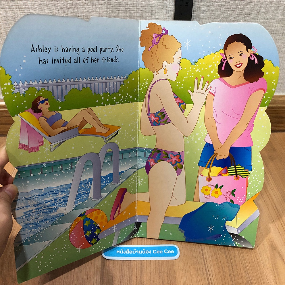 หนังสือนิทานภาษาอังกฤษ-board-book-ashleys-pool-party