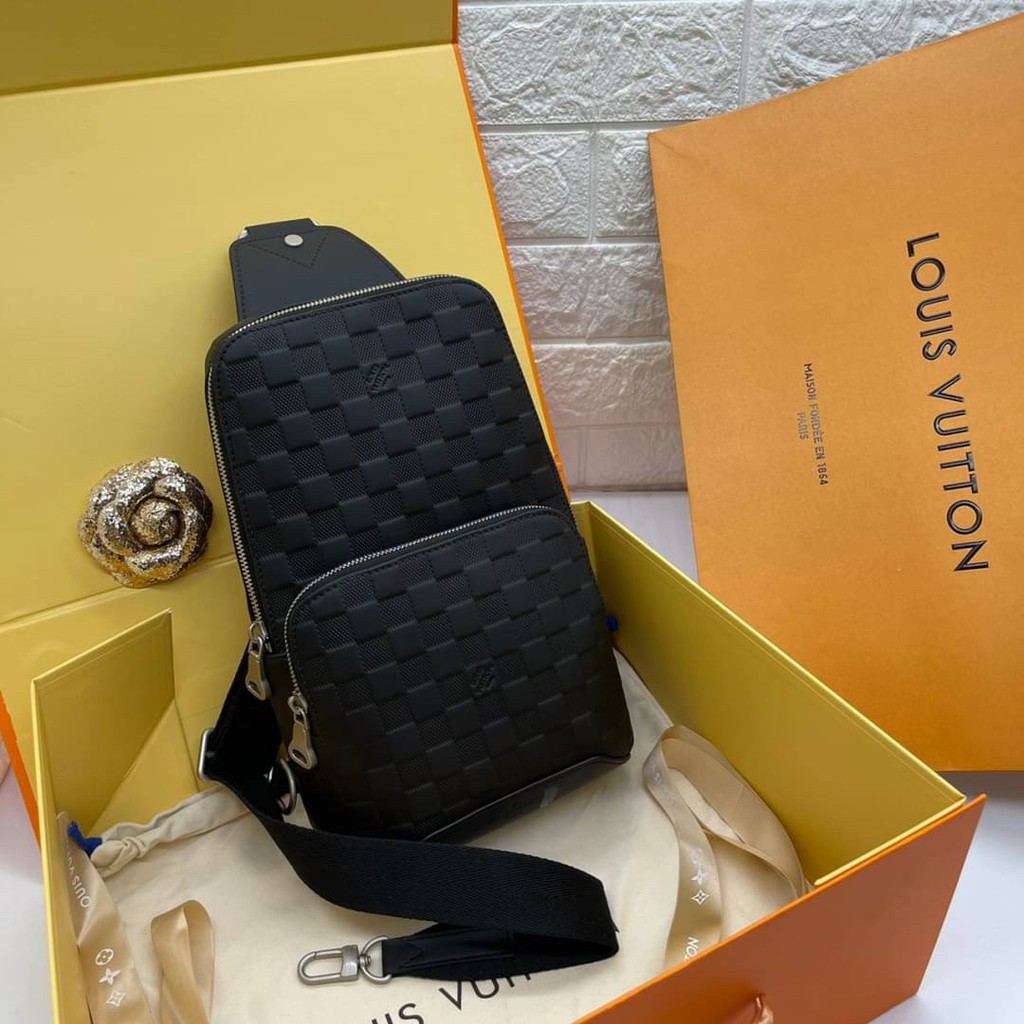 louis-vuitton-sling-bag-grade-vip-size-18-cm-อุปกรณ์-full-box-set