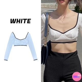 🚩Sale80%🚩เสื้อครอปแฟชั่นแขนยาวสีขาว กุ้นขอบดำ ทรงคอกว้าง