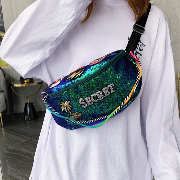 รูปภาพสินค้าแรกของ𝑬𝑽𝑬 กระเป๋าคาดอก คาดเอว Secret ปักเลื่อมสีสดใส (E-342)