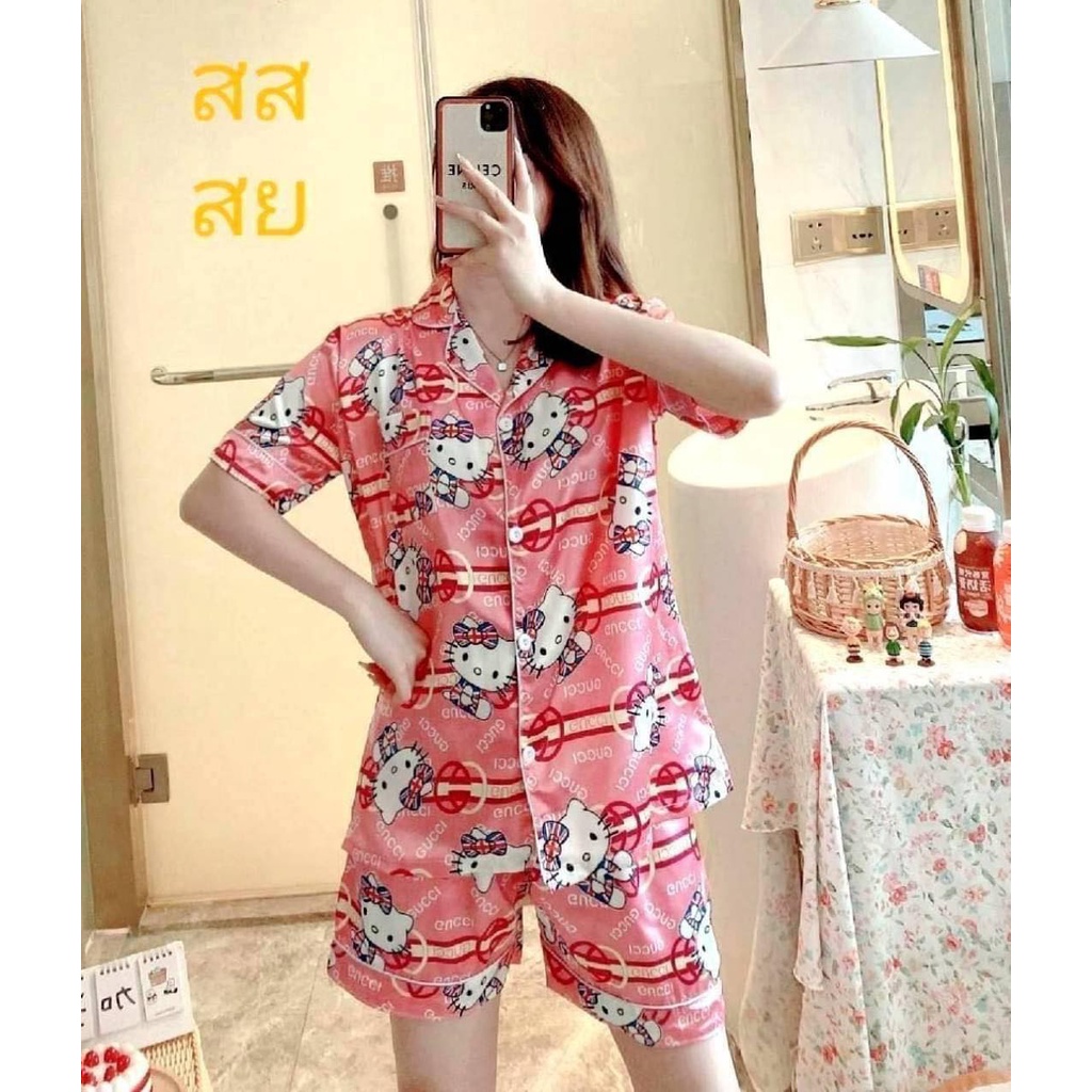 ชุดนอนผ้าซาติน ขาสั้นแขนสั้น ลายคิตตี้ | Shopee Thailand