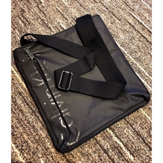 💞CALVIN KLEIN JEANS CROSSBODY BAG (Size L)💞
