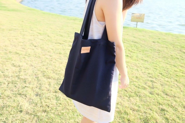 totebag-black-and-blue