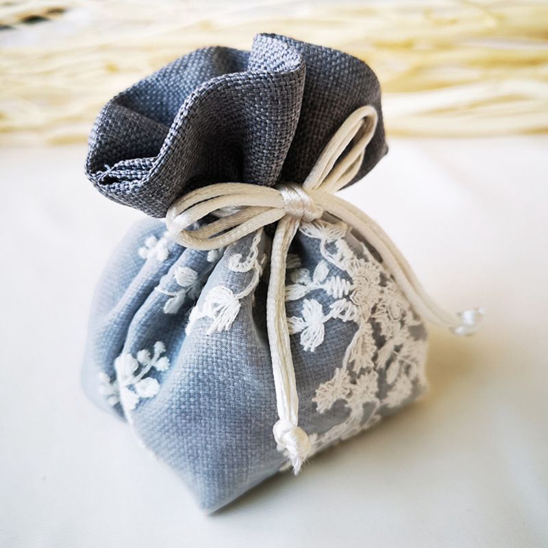 ภาพหน้าปกสินค้าBST Drawstring Storage Bag Jewelry Embroidered String Elastic Rope Gift Package Bracelet Ring Bags