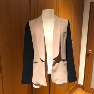Forever21 suit/jacket ใหม่ ซักเก็บ งานสวยมาก ผ้าดีคัตติ้งเนี้ยบ ซื้อจาก 🇺🇸