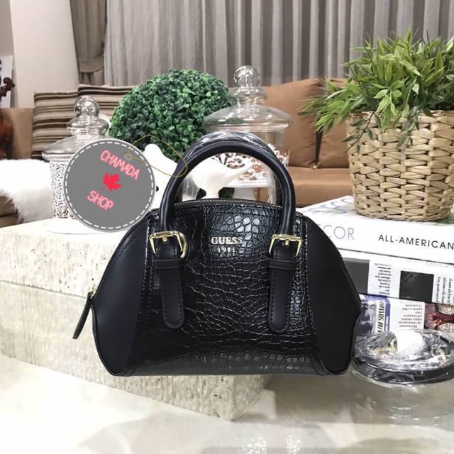 กระเป๋าสะพาย-guess-croc-shoulder-bag