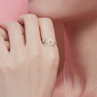 ภาพหน้าปกสินค้าแหวนดอกไม้ Elegant Silver Sun Flower Ring Fashion Adjustable Size Rings Woman Girl Party Accessories Jewelry Gift ซึ่งคุณอาจชอบสินค้านี้