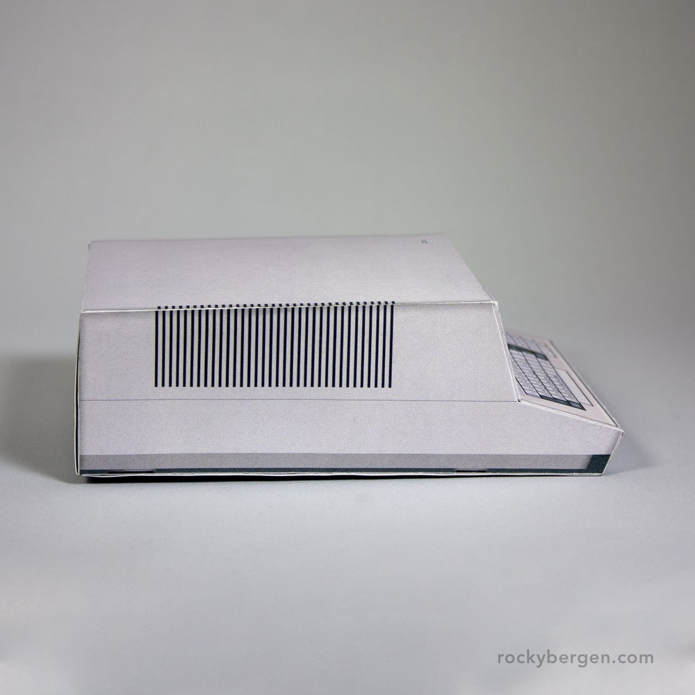 เครื่องคอมพิวเตอร์คลาสสิก-ibm-5100-portable-computer-โมเดลกระดาษ-ตุ๊กตากระดาษ-papercraft-สำหรับตัดประกอบเอง