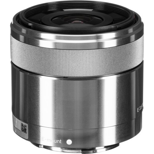 sony-e-30mm-f-3-5-macro-lens