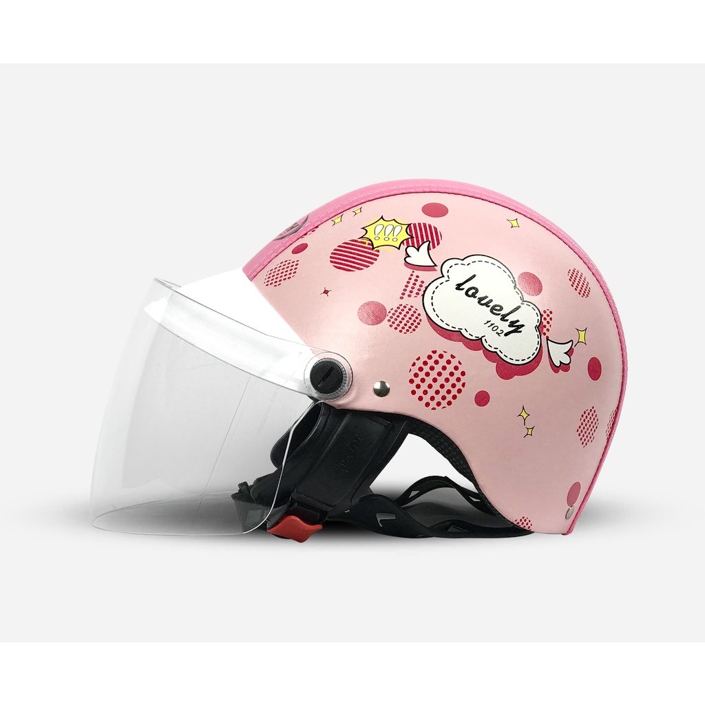 ภาพหน้าปกสินค้าหมวกกันน็อคครึ่งใบ V-TECH Helmet รุ่น LOVELY (สำหรับผู้ใหญ่) มาพร้อมแผ่นบังลมรุ่นพรีเมี่ยม   มี2สี ใส, ฟิล์ม จากร้าน lifeeighty9 บน Shopee