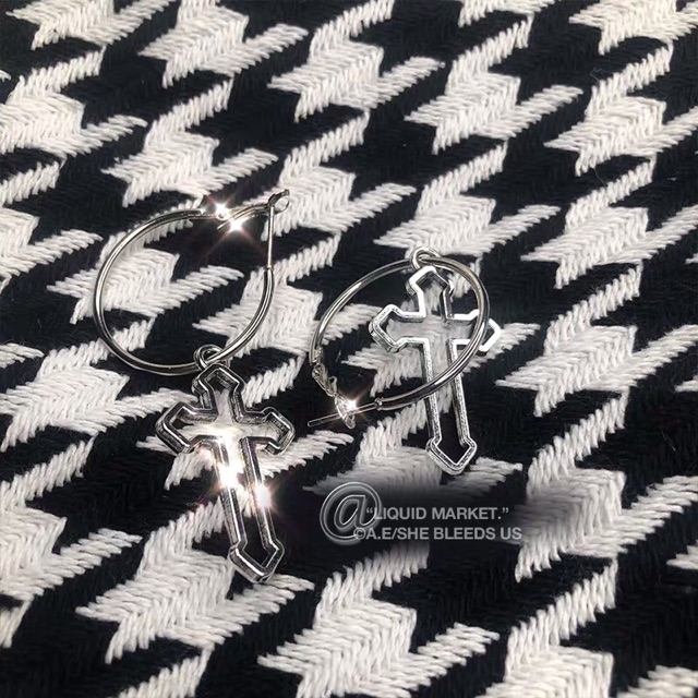 sale-ต่างหูห่วงไม้กางเขน-cross-gothic-earrings-พร้อมส่ง