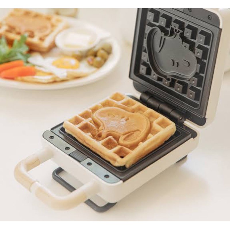 ราคาและรีวิวพร้อมส่ง PEANUT Series เครื่องทำ Waffle ชุดทาเนย พร้อมมีดปาดเนยเซรามิก Snoopy Waffle & Sandwich