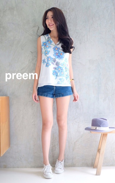พร้อมส่ง-เสื้อ-ผ้าสวยaaa-เชิ้ตแขนกุด-งานstyle-arts-แบบเท่ๆเก๋-บอกไว้เลยว่าต้องมี-น่ารักมาก-หยิบขึ้นมาใส่ได้บ่อยๆ