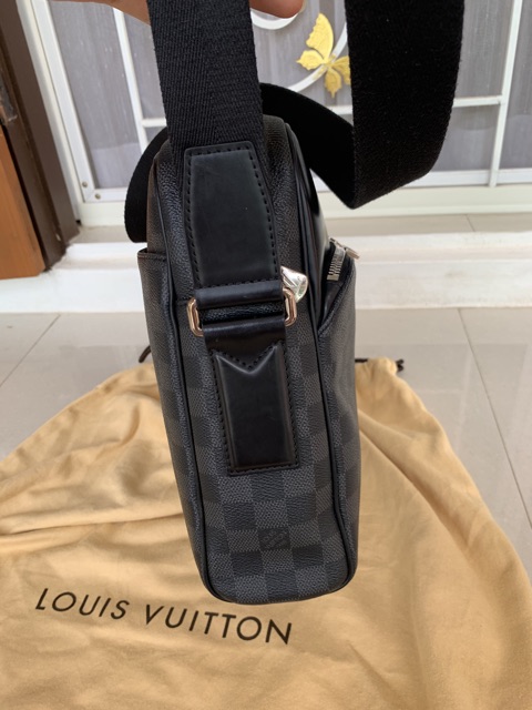 Louis Vuitton Dayton Reporter Bag Damier Graphite PM Black