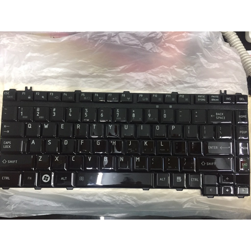 toshiba-keyboard-คีย์บอร์ด-satellite-a200-a205-a210-a215-a300-a305-l200-l300-l310-l450-l510-m200-m205-m300-m305-m500