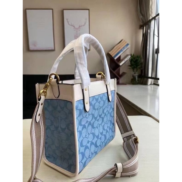 กระเป๋า-coach-chambray-tote-bag-c4692-แท้-ส่งฟรี