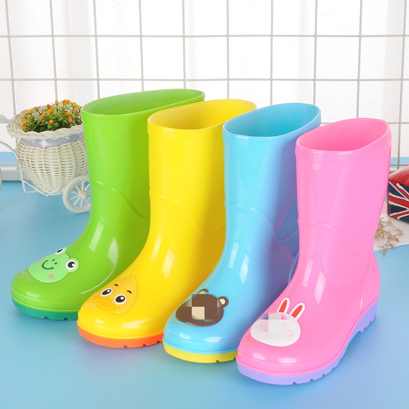 ภาพหน้าปกสินค้าL&L SHOP รองเท้ากันฝน(ยาว) รองเท้าบูทกันฝนเด็ก สัตว์การ์ตูน รองเท้ากันฝนสำหรับเด็ก กันน้ำ กันลื่น