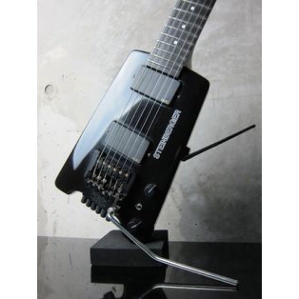 โลโก้หัวกีต้าร์-steinberger-silver-metallic