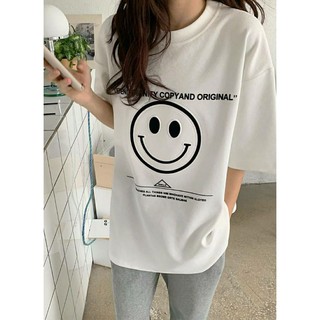 เสื้อยืดคอกลม หน้ายิ้ม Smile T-shirt #C6422