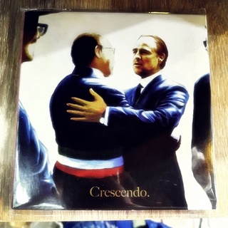 CD แผ่นเพลง CRESCENDO - Frist  Album  วง เครสเชนโด้  ( Used CD ) สภาพดีเหมือนใหม่ พิมพ์ปี 2004