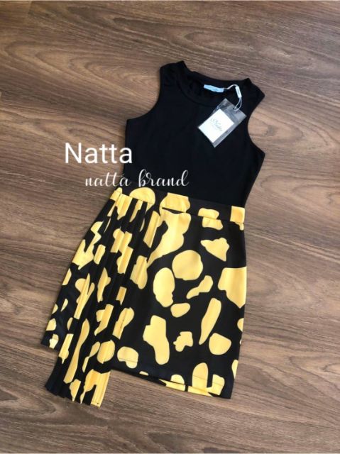 พร้อมส่งรอบ-1-new-arrival-รัก-presented-by-natta-รัก-tag-natta-details-ชุดเซตเสื้อแขนกุดสีดำพร้อ