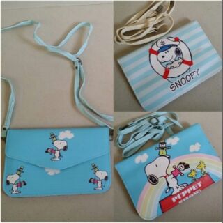 กระเป๋าสะพายหนัง สายสะพายถอดได้ค่ะ ลาย สนู๊ปปี้ SNoopy ขนาด 7.5x5 นิ้ว