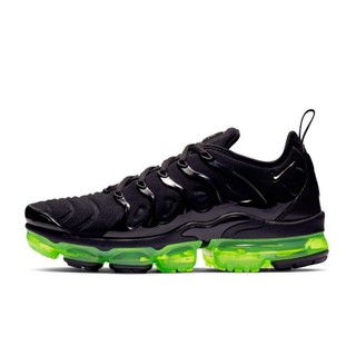 NIKE AIR VAPORMAX PLUS (924453-015) (Black)