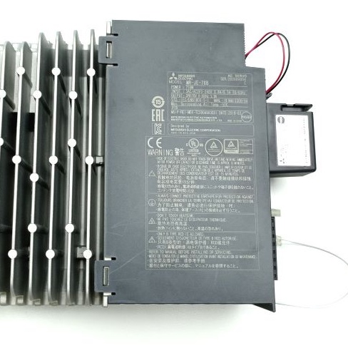 พร้อมส่ง-c-used-mr-je-70b-servo-amplifier-ชุดควบคุมการขับเคลื่อนเซอร์โว-สเปค-750w-mitsubishi-66-002-130