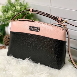 กระเป๋าสะพายข้าง หนังแท้ Kate Spade Grove Street Millie Crossbody Handbag WKRU6037  สีดำชมพู Twotone