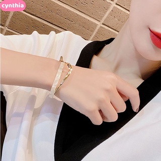 เบาหรูหราสีขาวเชลล์แผ่นสร้อยข้อมือโค้งโลหะเนื้อสร้อยข้อมือ INS niche Design เวอร์ชั่นเกาหลีแฟชั่นสุทธิเครื่องประดับสีแดง cynthia