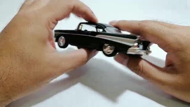 kinsmart-โมเดลรถเหล็ก-ลิขสิทธิ์-แท้-รถคลาสสิค-1957-chevrolet-bel-air-scale-1-40-ยาว-12-5cm
