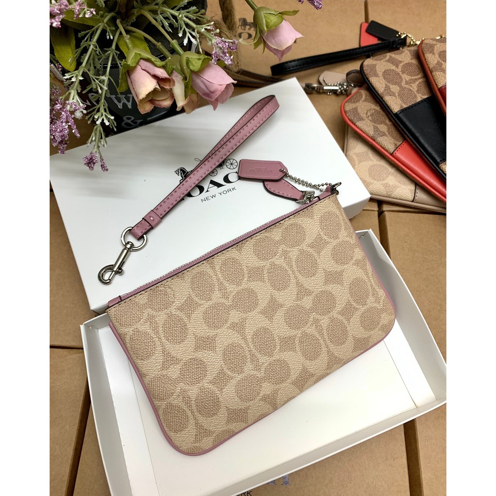 แท้-coach-small-wristlet-in-colorblock-signature