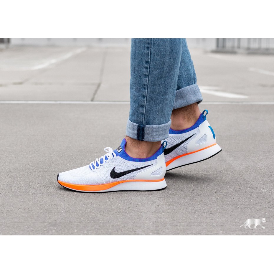 nike-air-zoom-mariah-flyknit-racer-white-hyper-crimson-pure-platinum