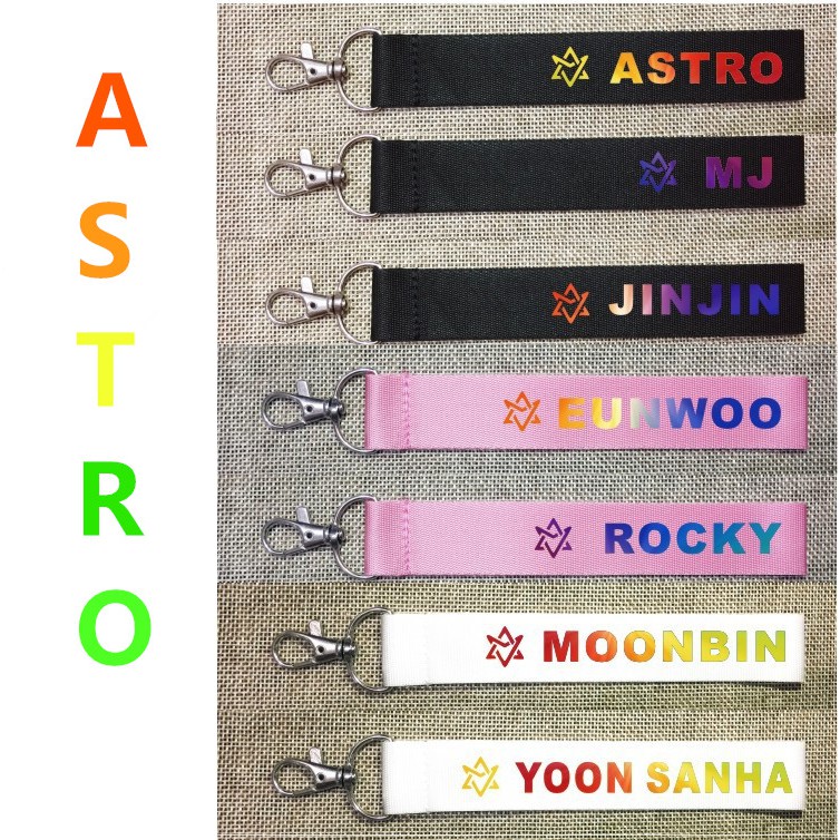 พวงกุญแจสายคล้องมือถือ-ลายชื่อ-kpop-astro-แบบพิมพ์เลเซอร์