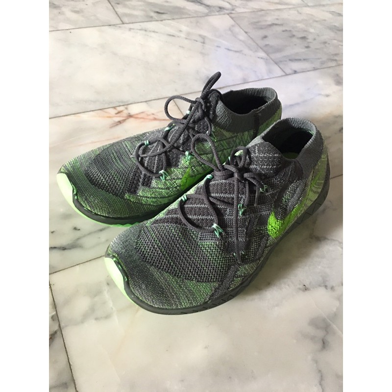 running-สีเขียว-รองเท้ากีฬา