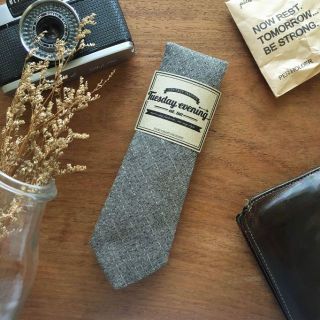 สินค้า เนคไทสีเทาลายจุดแบบประ Neck tie Grey Stripe Stitched เน็คไท/ เนกไท/ เน็กไท/ Necktie