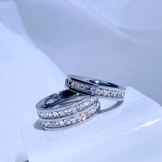 ภาพหน้าปกสินค้าแหวน พร้อมส่ง💯 แหวนเพชร เพชรลอบ แหวนแฟชั่น เพชรเหลี่ยมแถวเดียวงานเพชรCZ ที่เกี่ยวข้อง