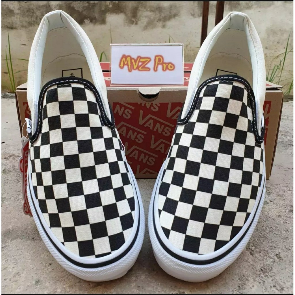 vans-classic-slip-on-checkerboard-แวนส์ตาราง-สายคลาสสิค-ในตำนาน-100-สุดฮิต-ขายดี-ของแถมเพียบ