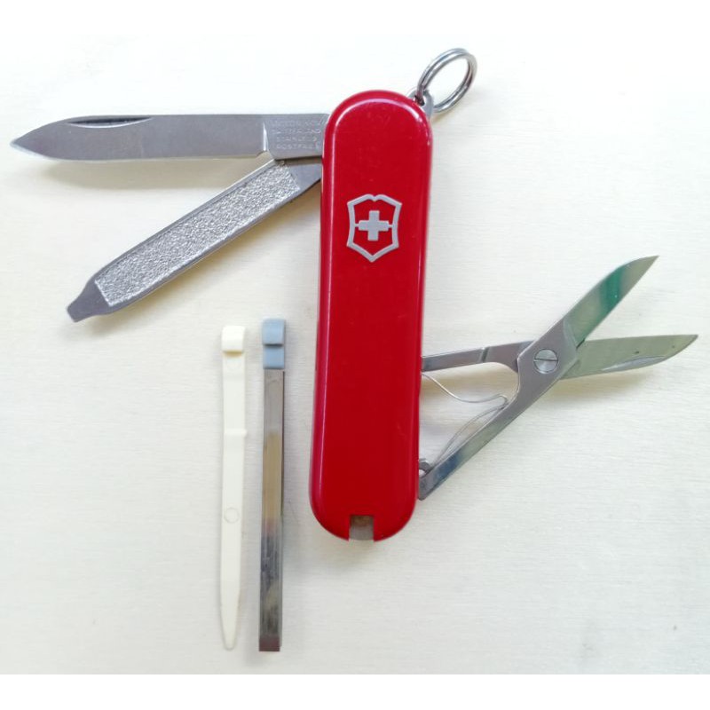 victorinox-classic-sd