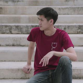 โค้ดลด100.- เสื้อยืดสีไวน์แดง "Red wine"