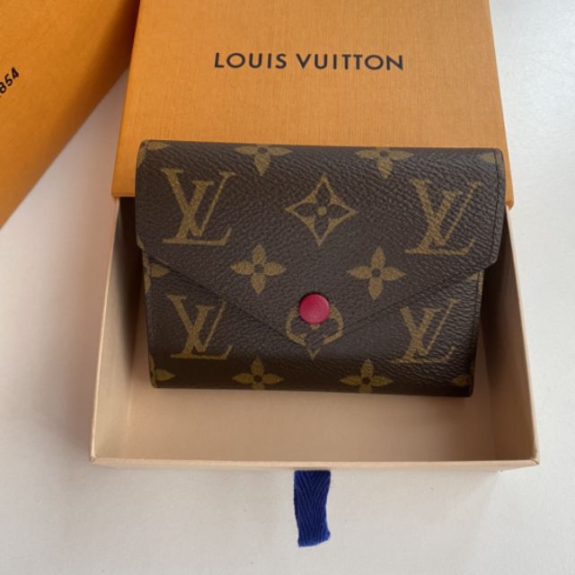 new-lv-victorine-wallet-dc20