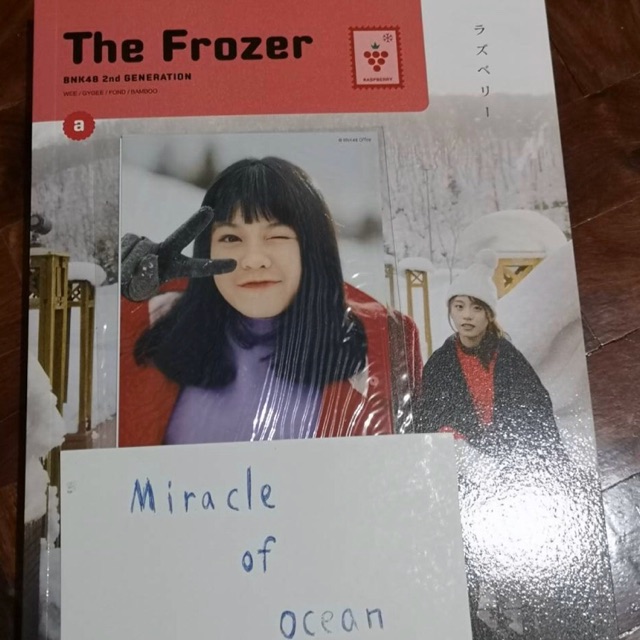 รูปสุ่ม-จาก-photobook-the-frozer-ratah-รตา-gygee-จีจี้-bnk48-photobook-the-frozer