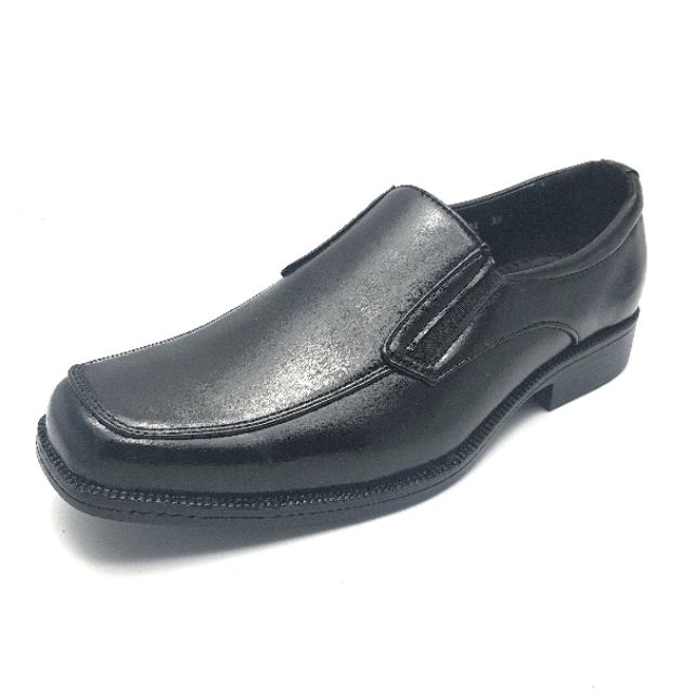 ภาพสินค้าDesign รองเท้าหนังชาย แบบสวม สีดำ BZ024 39-45 จากร้าน bbrandname บน Shopee ภาพที่ 2