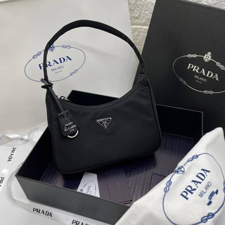 Prada re-edition Grade vip Size 22 cm อปก.Fullboxset