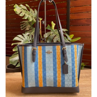 🎀 (สด-ผ่อน) กระเป๋า Tote 3 ช่อง สีฟ้า หูยาว COACH C4088 Coach MOLLIE TOTE IN SIGNATURE JACQUARD WITH STRIPES