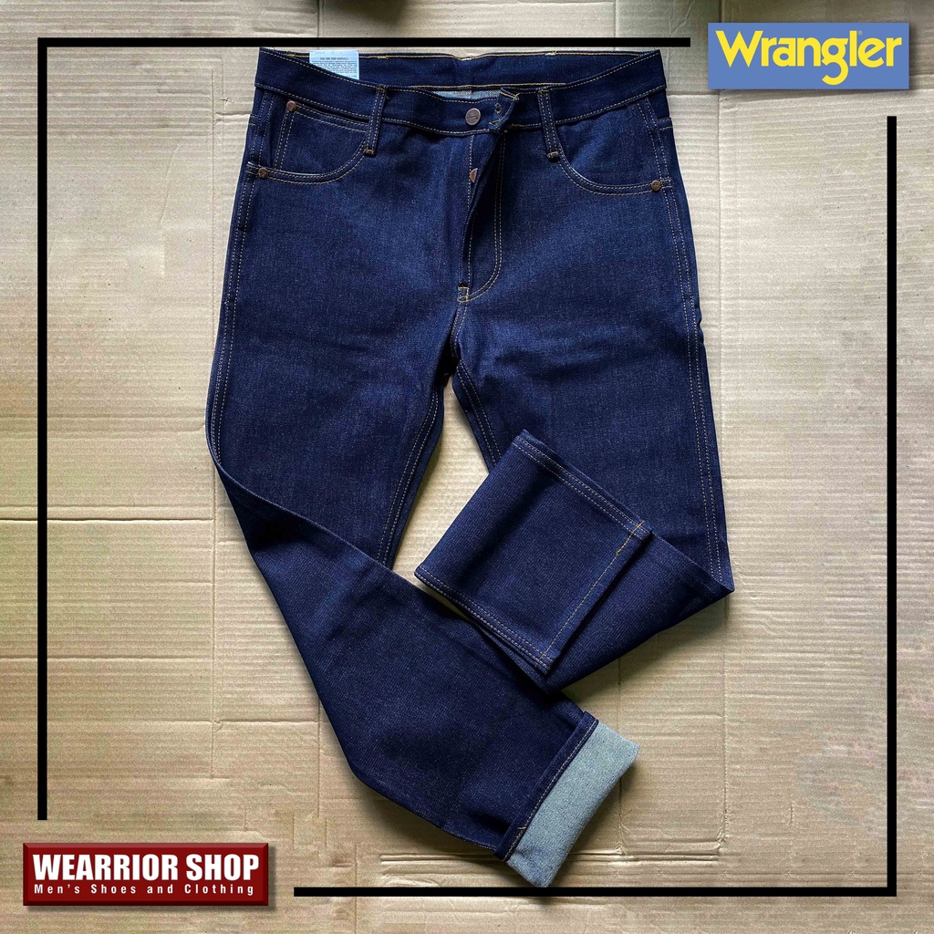 ภาพหน้าปกสินค้ากางเกงยีนส์ Wrangler ขากระบอก เป้ากระดุม ผ้าเดนิม จากร้าน wearrior_shopp บน Shopee