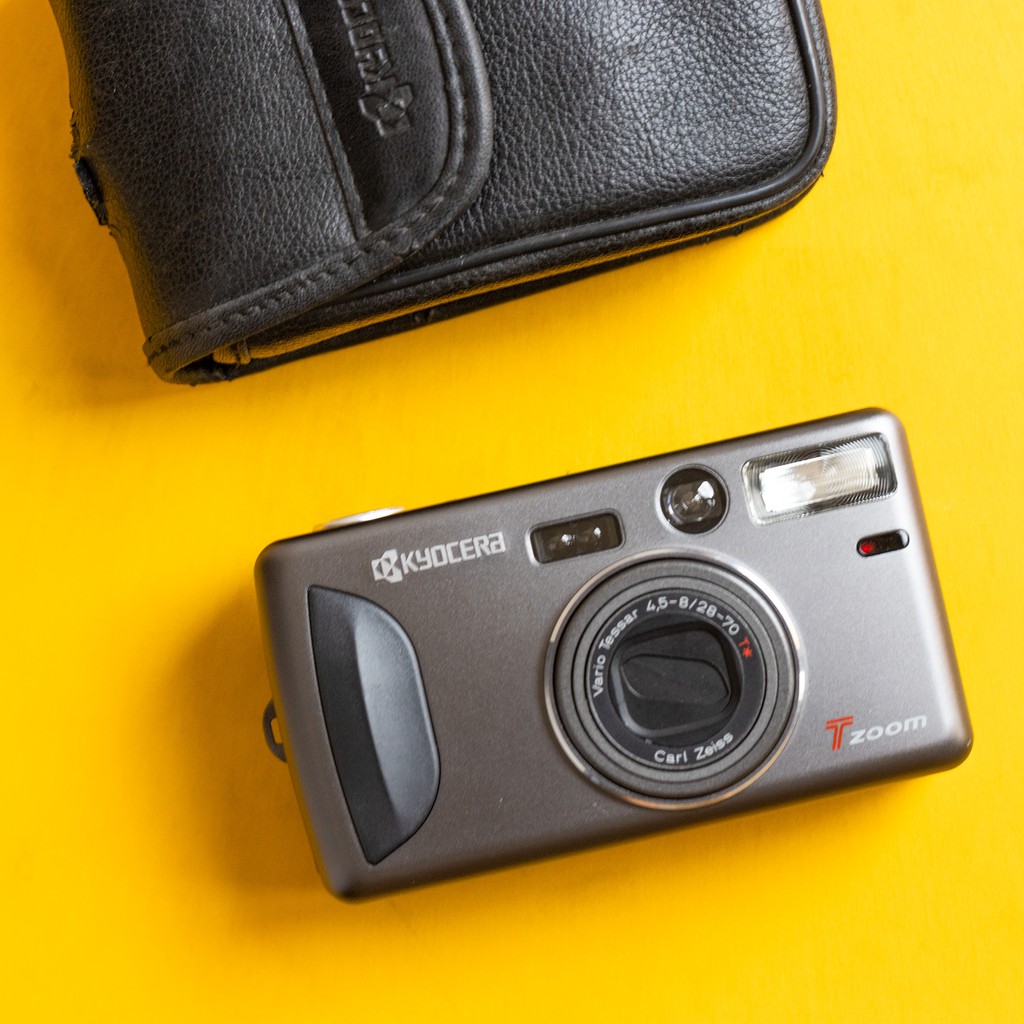 Yashica T4 Zoom Carl Zeiss T* 28-70mm（Hano Film - KYOCERA T