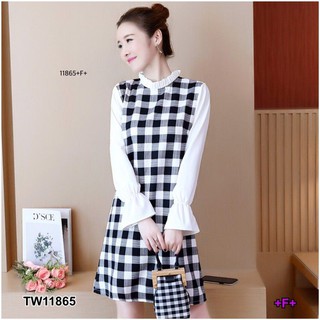 &lt;TW11865&gt;ชุดเดรสลายสกอตสีขาวดำ แขนยาวสีขาว ปลายแขนจั้มระบาย แต่งย่นที่คองานซิปหลัง (ไม่มีสม๊อค ) งานผ้าคอตตอลทอ
