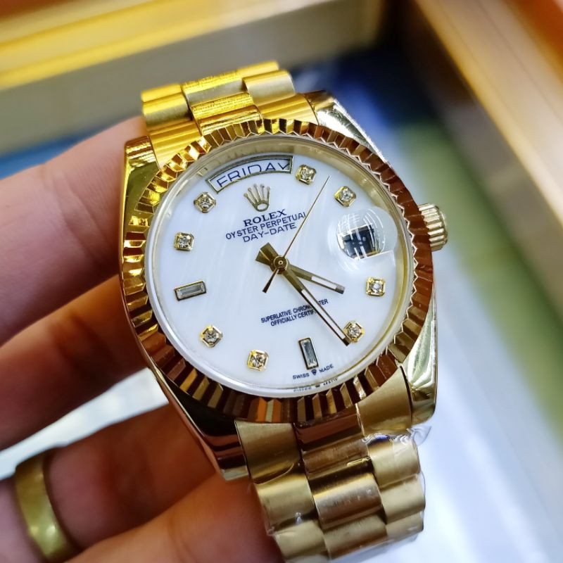 นาฬิกาผู้ชาย-ผู้หญิง-rolex-day-date